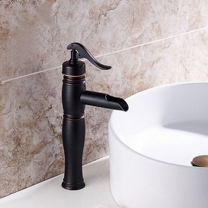 Siyah Lavabo Armatürü